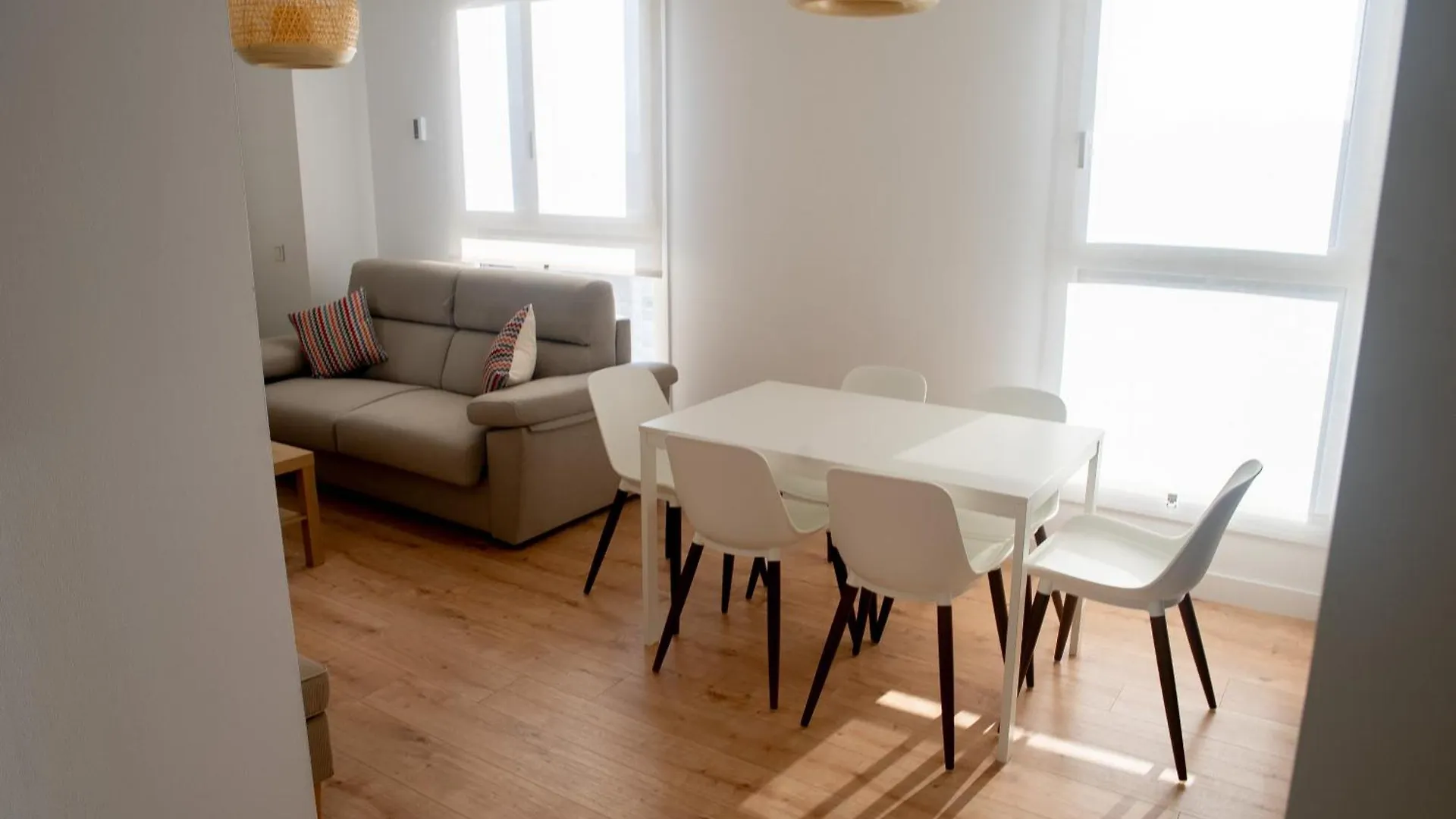 Urban Sky Torre Martiricos Apartment Malaga